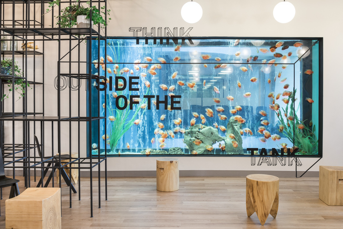 WeWork延平路联合办公室设计案例2700㎡_创意效果图_项目案例_上海abpay爱博钱包官网装潢官网