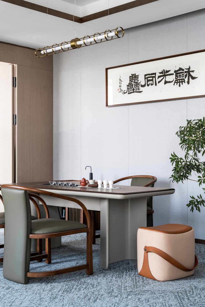 多事情空间的科技办公室装修设计浏览1700㎡9